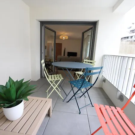 Appartement La Jolie Vue - Garage Et Balcon à Deux Pas Du Centre Annecy
